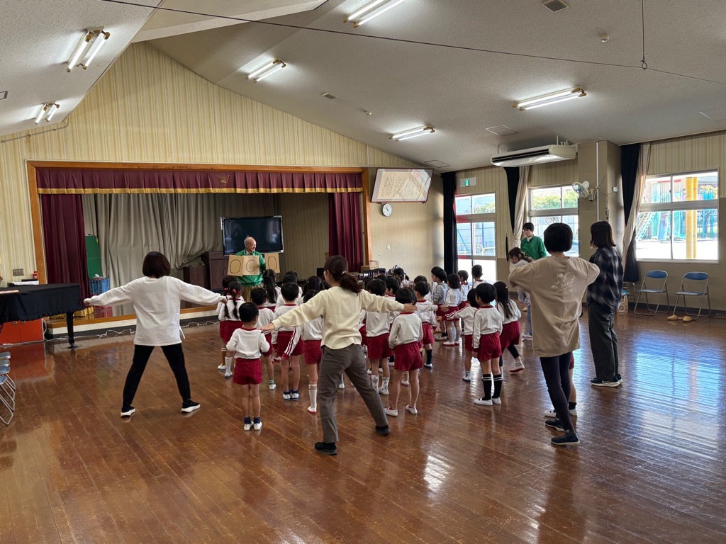 斑鳩東幼稚園での様子